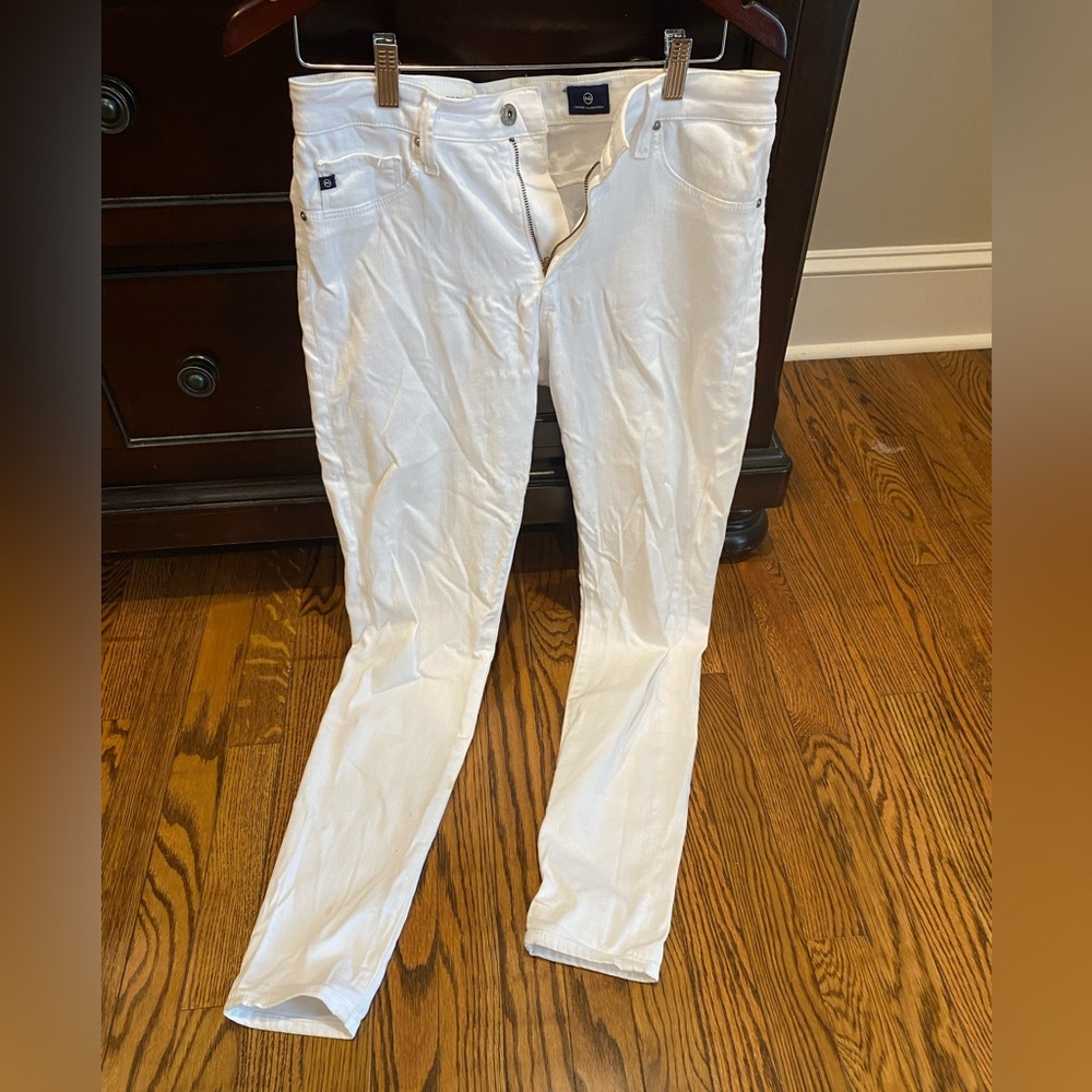 AG Adriano goldschmied white denim jeans. Size 30r